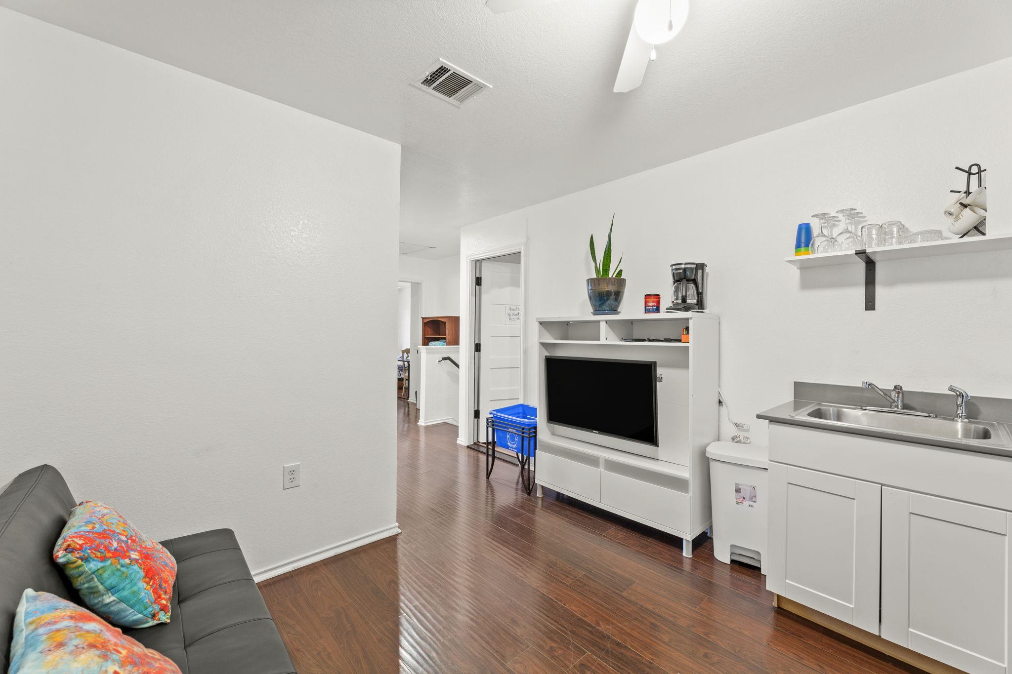 1404 Anise Dr Property Photo 17