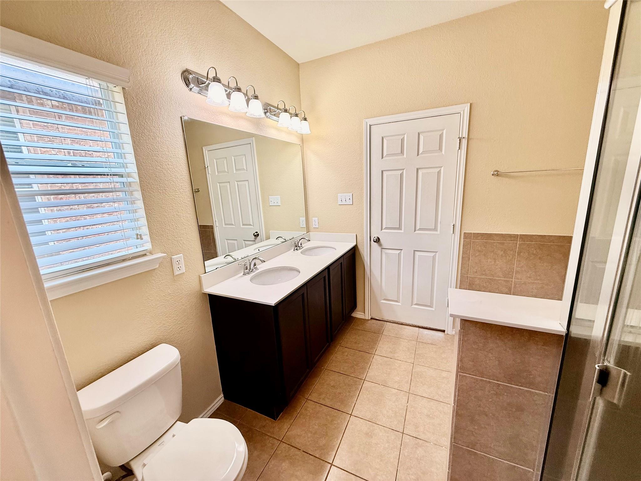 1223 Daffodil Dr Property Photo 11
