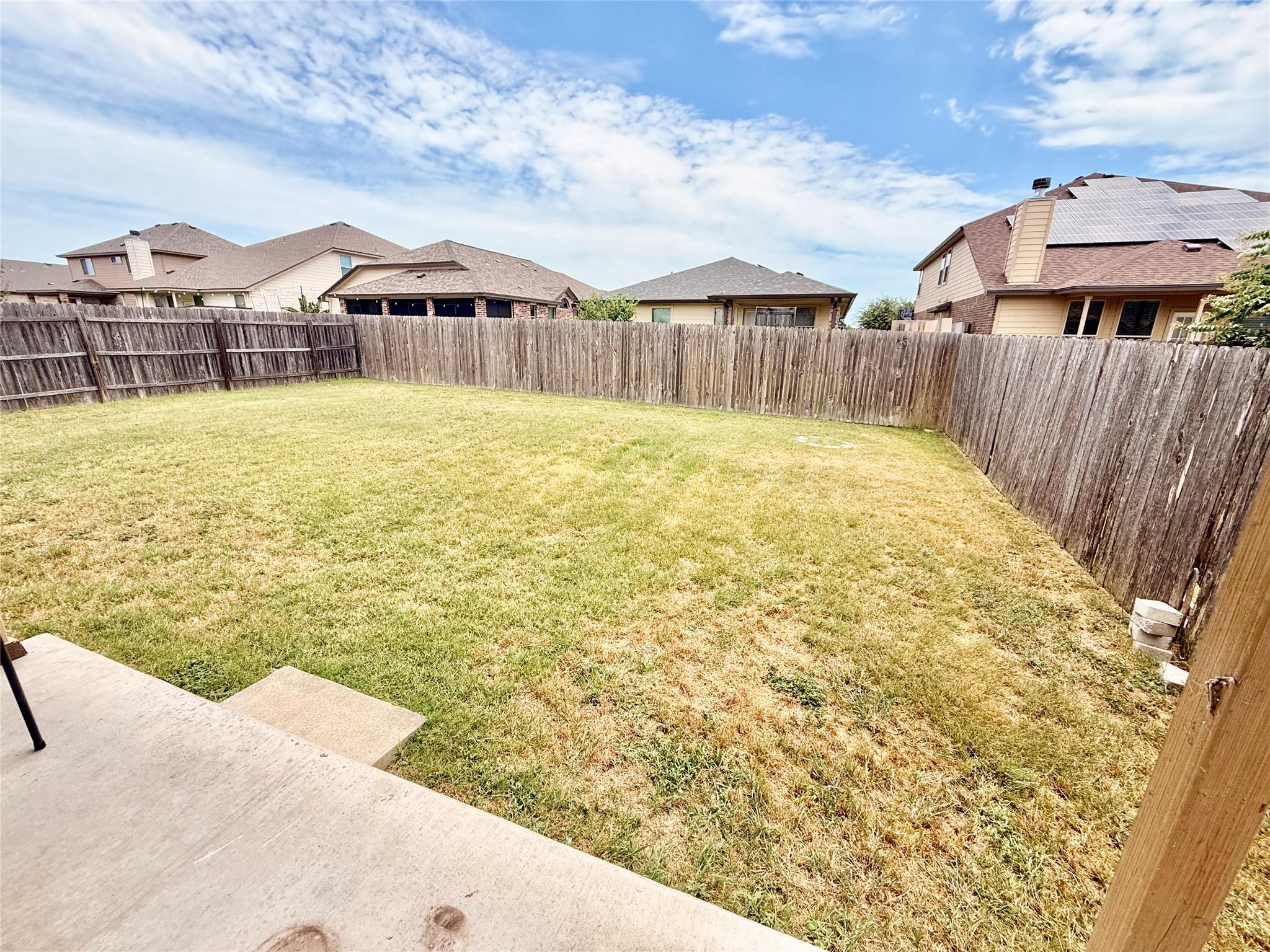 1223 Daffodil Dr Property Photo 29