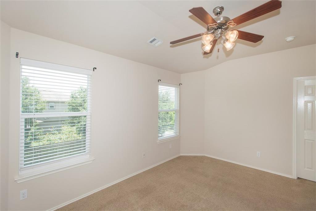 1521 Huckleberry Ln Property Photo 13