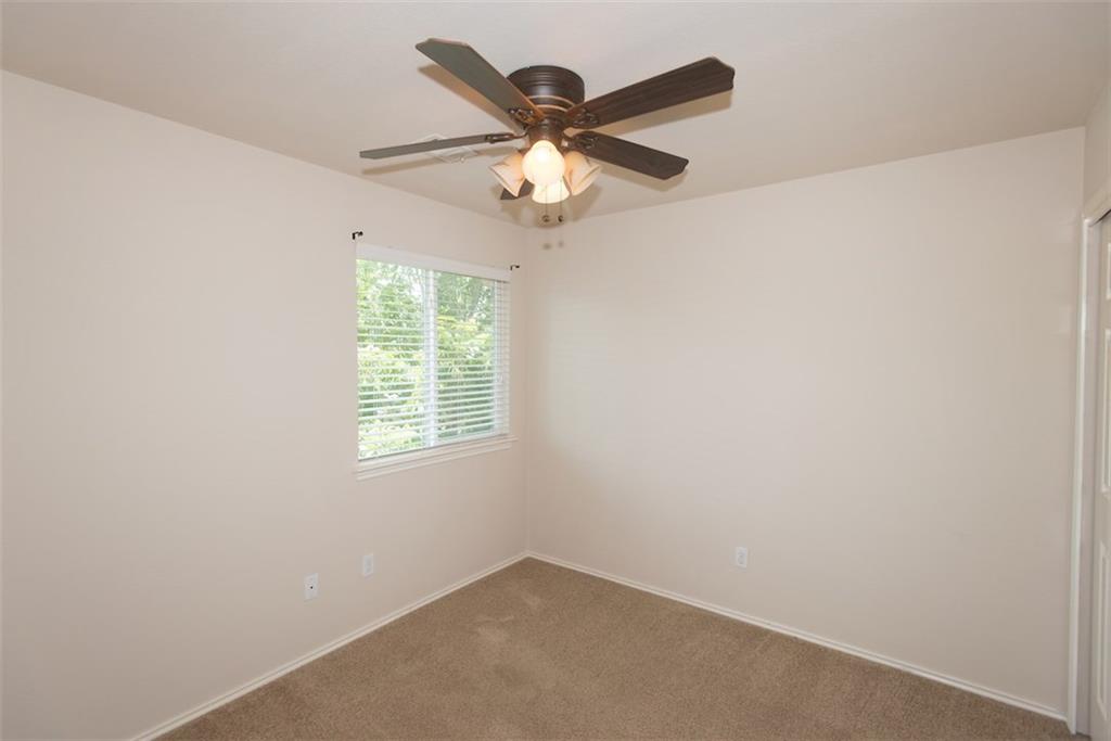 1521 Huckleberry Ln Property Photo 16