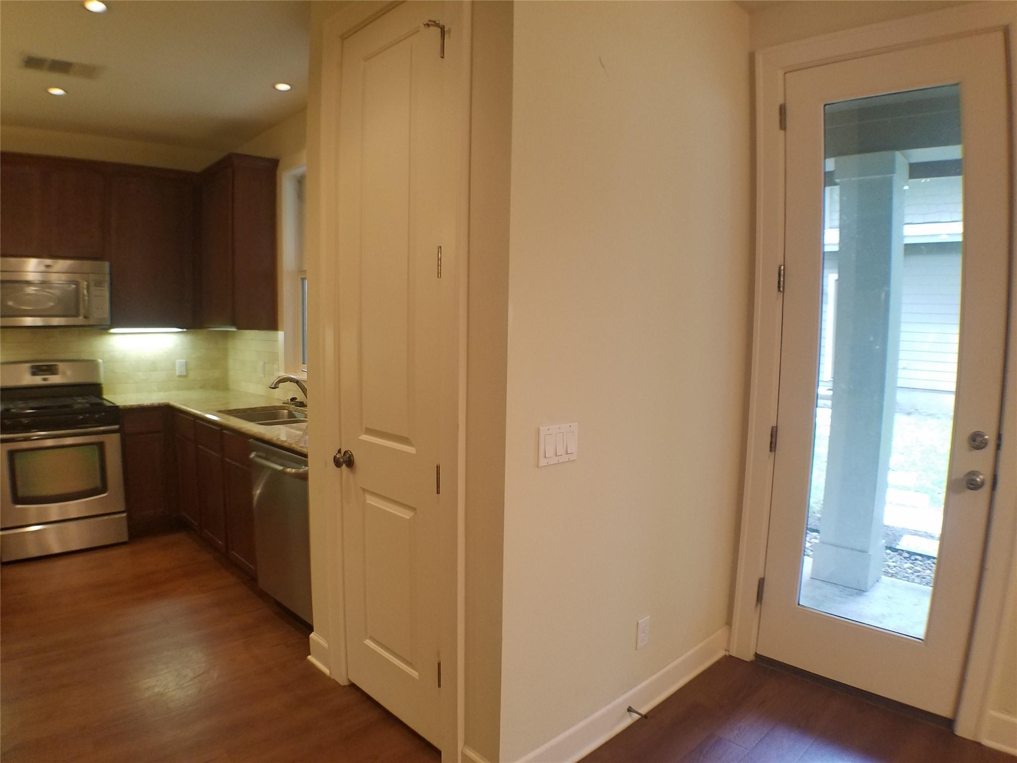 5408 Evans Ave #a Property Photo 11