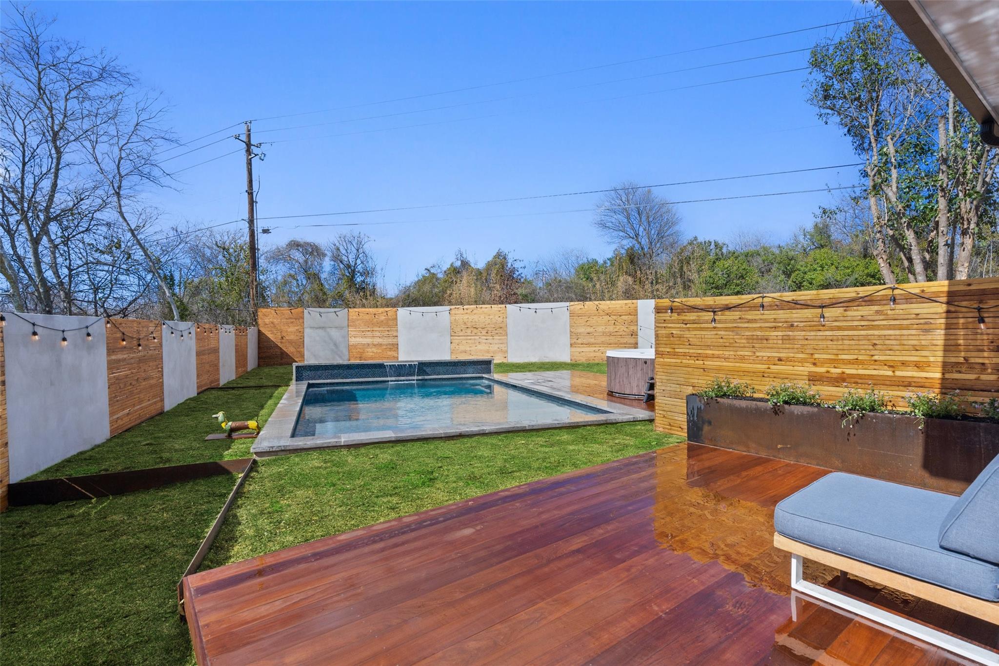 4800 Vinson Dr #a Property Photo 4