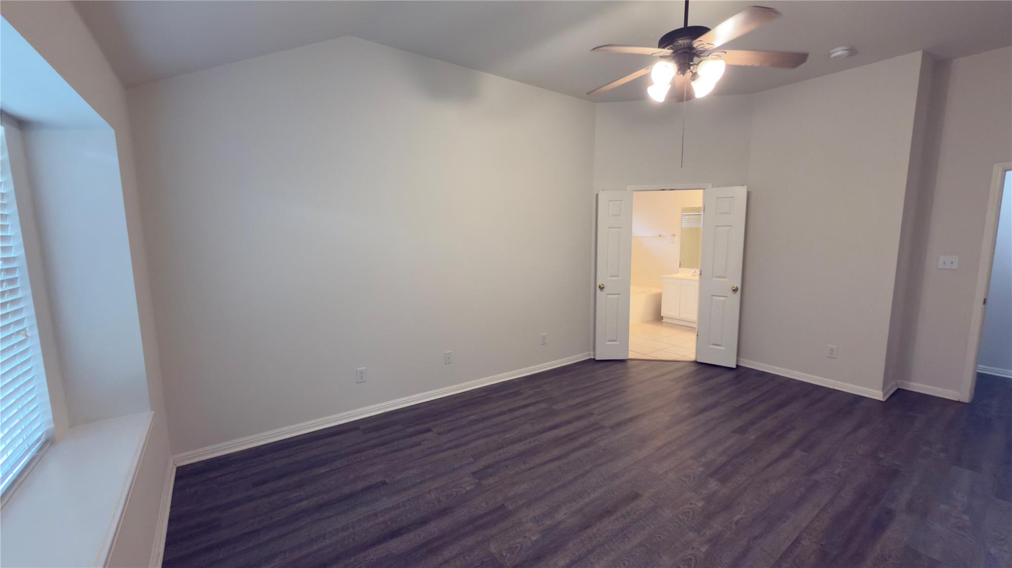 9628 Morgan Creek Dr Property Photo 8