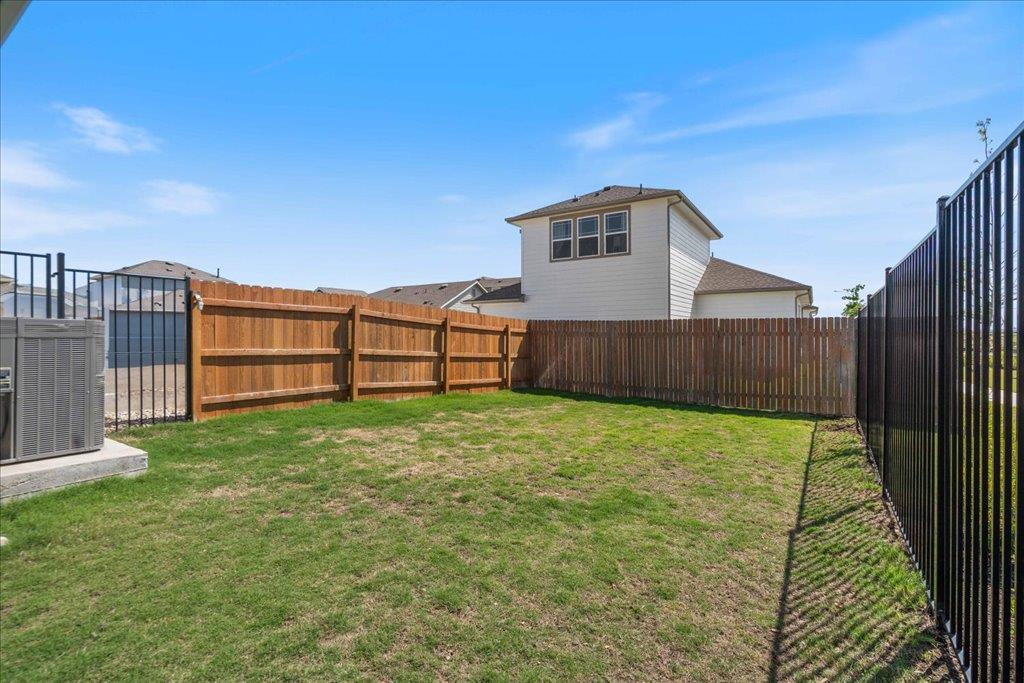 9015 Lookse Ln Property Photo 8