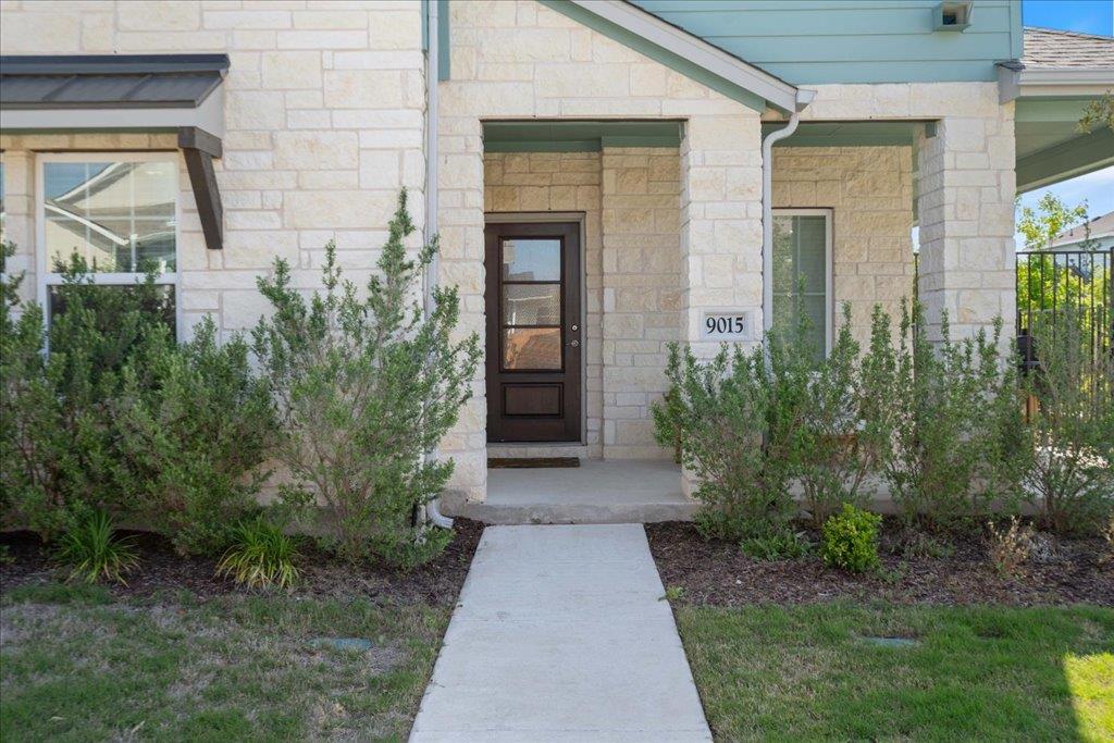 9015 Lookse Ln Property Photo 10