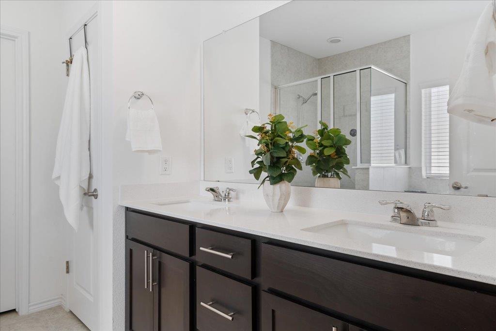 9015 Lookse Ln Property Photo 16