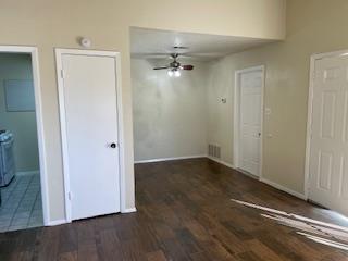 809 Plumpton Dr Property Photo 3