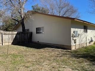 809 Plumpton Dr Property Photo 14