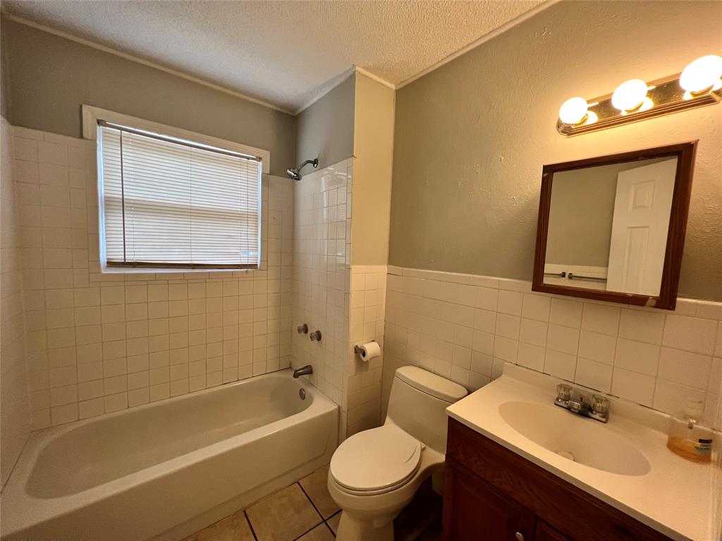 4827693 Property Photo 3