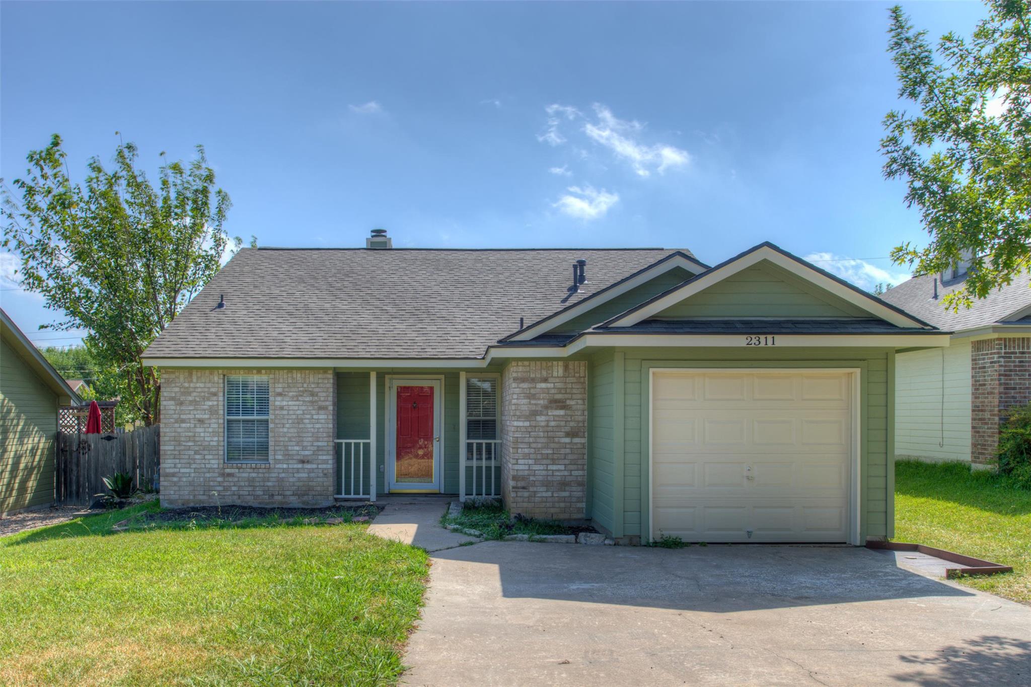 2311 Lasso Dr Property Photo