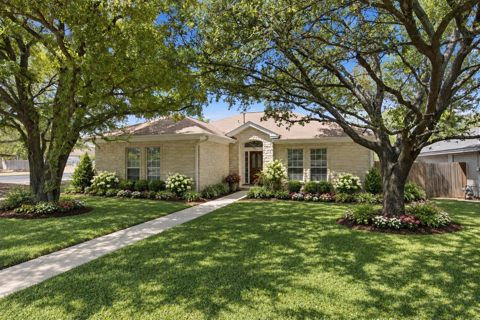 312 Debora Dr Property Photo 1
