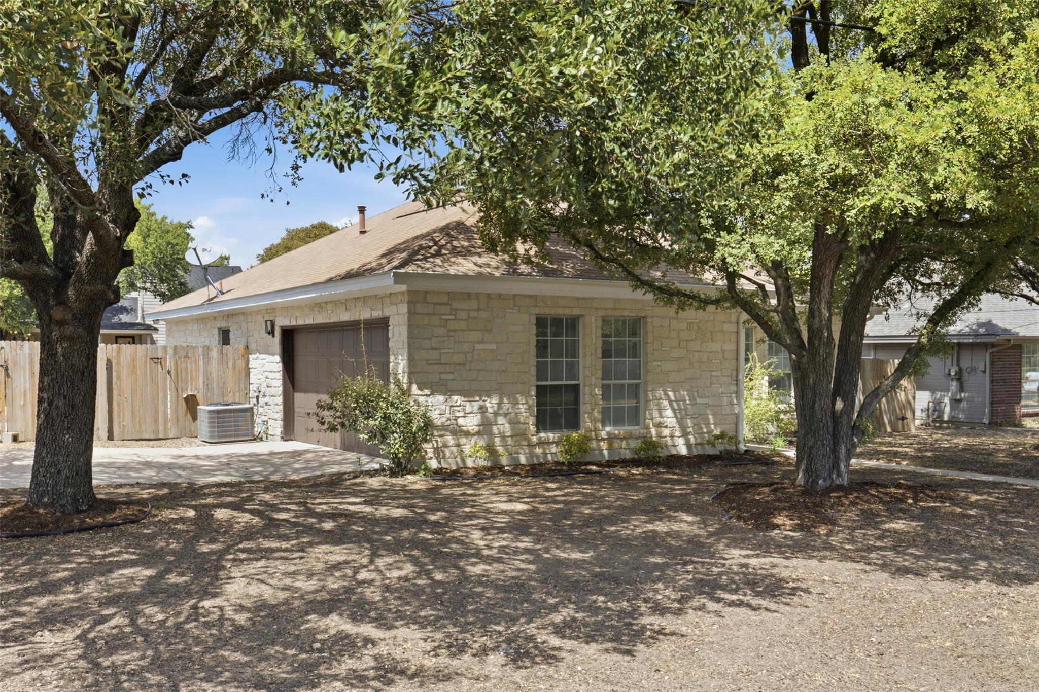 312 Debora Dr Property Photo 3