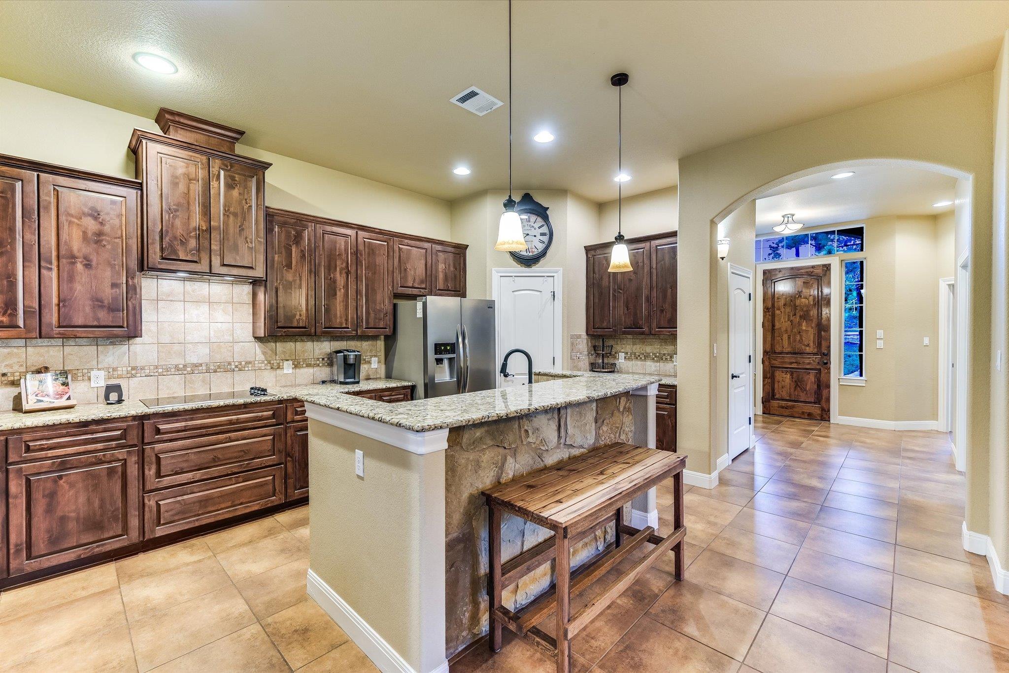 344 Tahitian Dr Property Photo 9