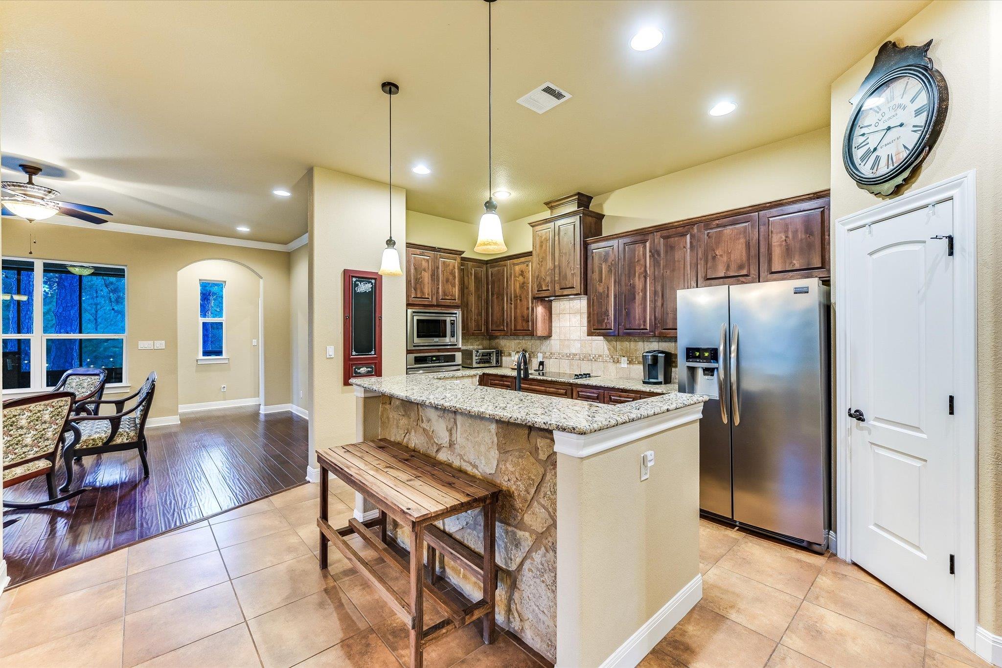 344 Tahitian Dr Property Photo 10