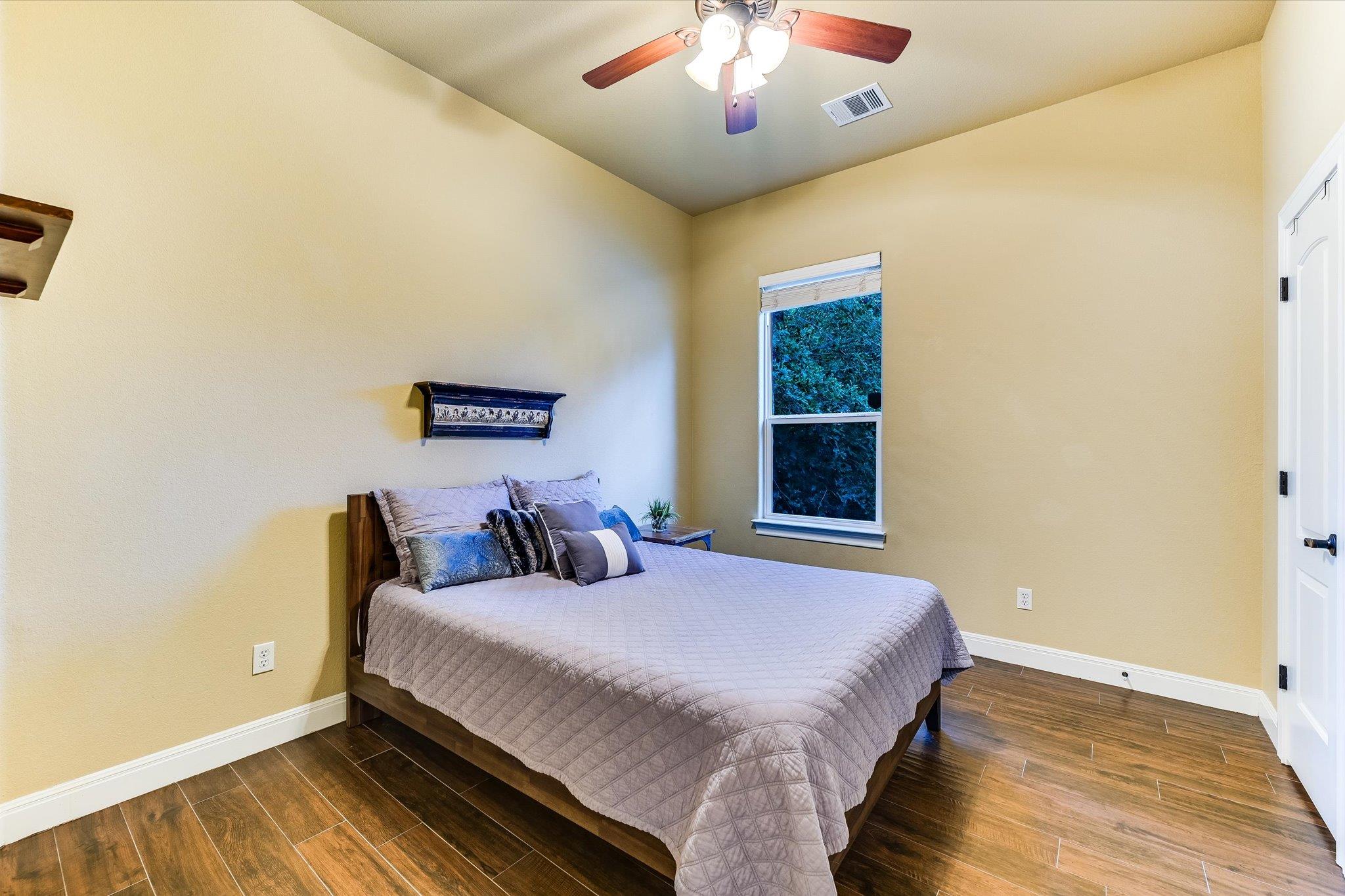 344 Tahitian Dr Property Photo 17