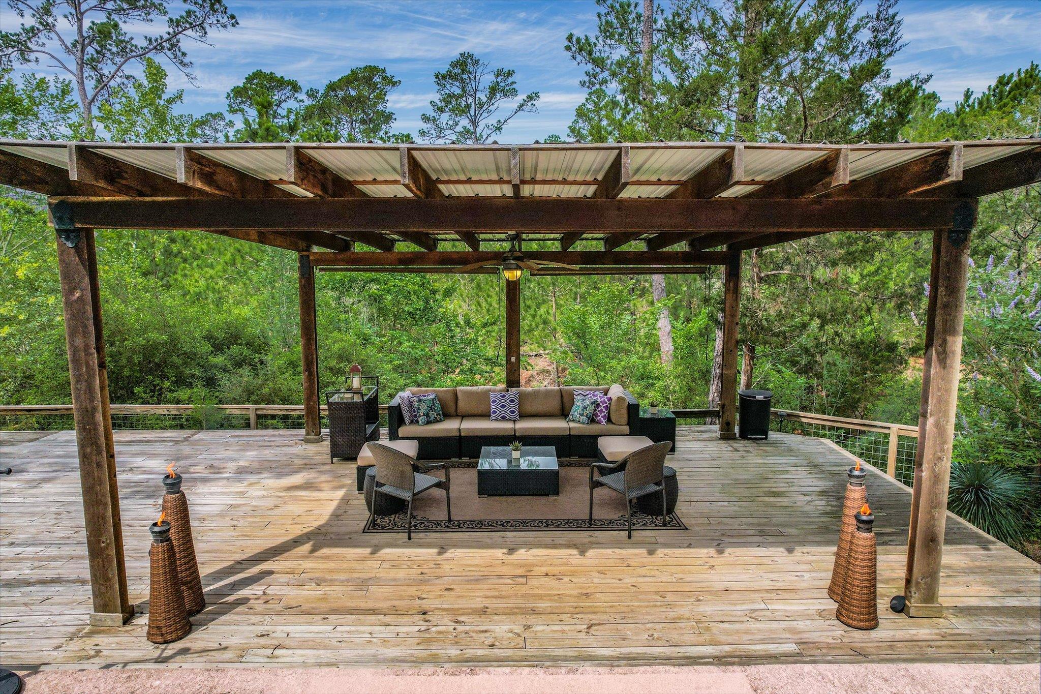 344 Tahitian Dr Property Photo 38