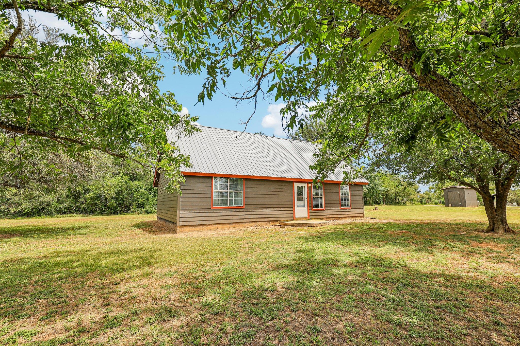 122 Dodd Preston Rd Property Photo 7