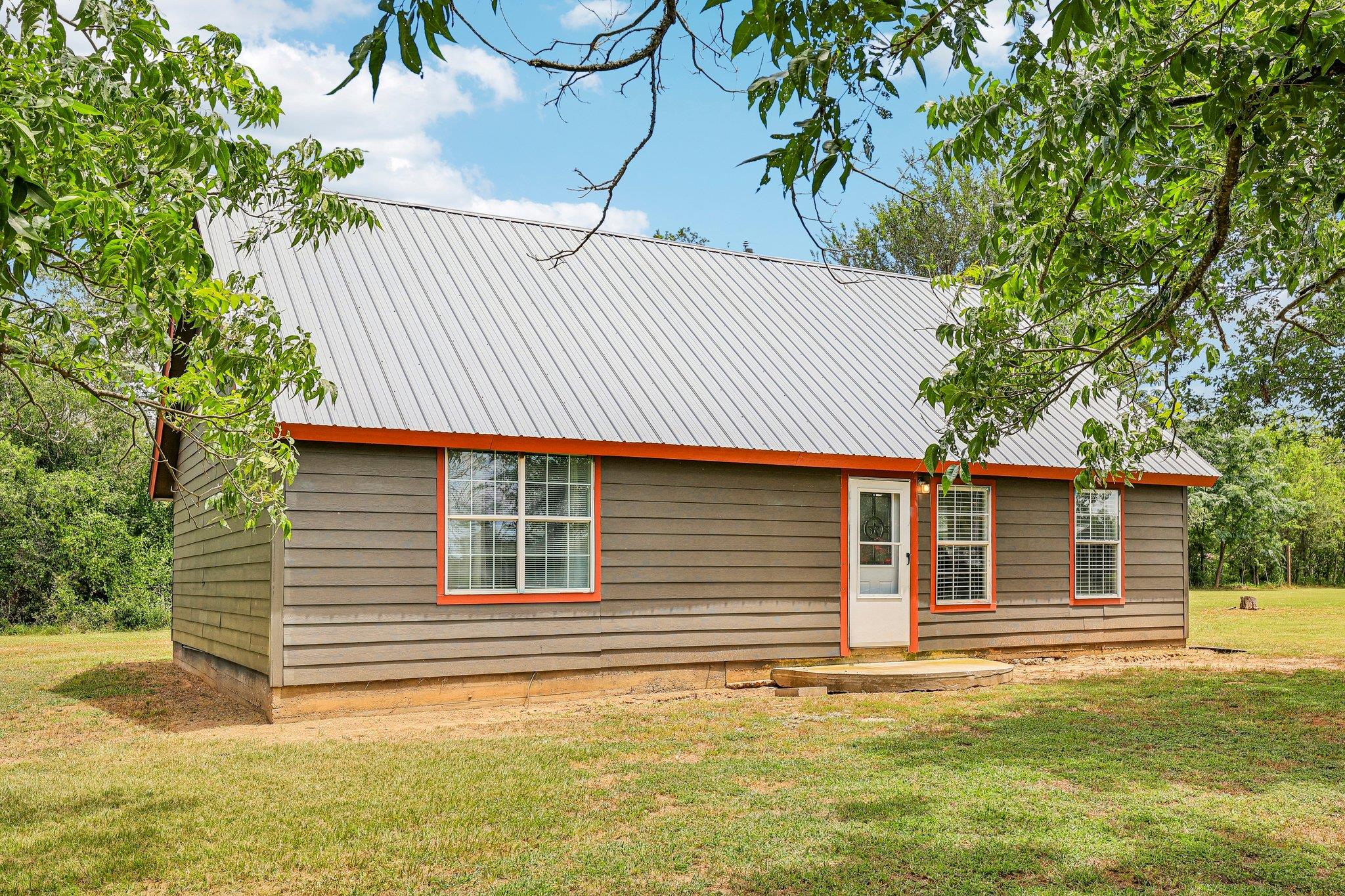 122 Dodd Preston Rd Property Photo 8