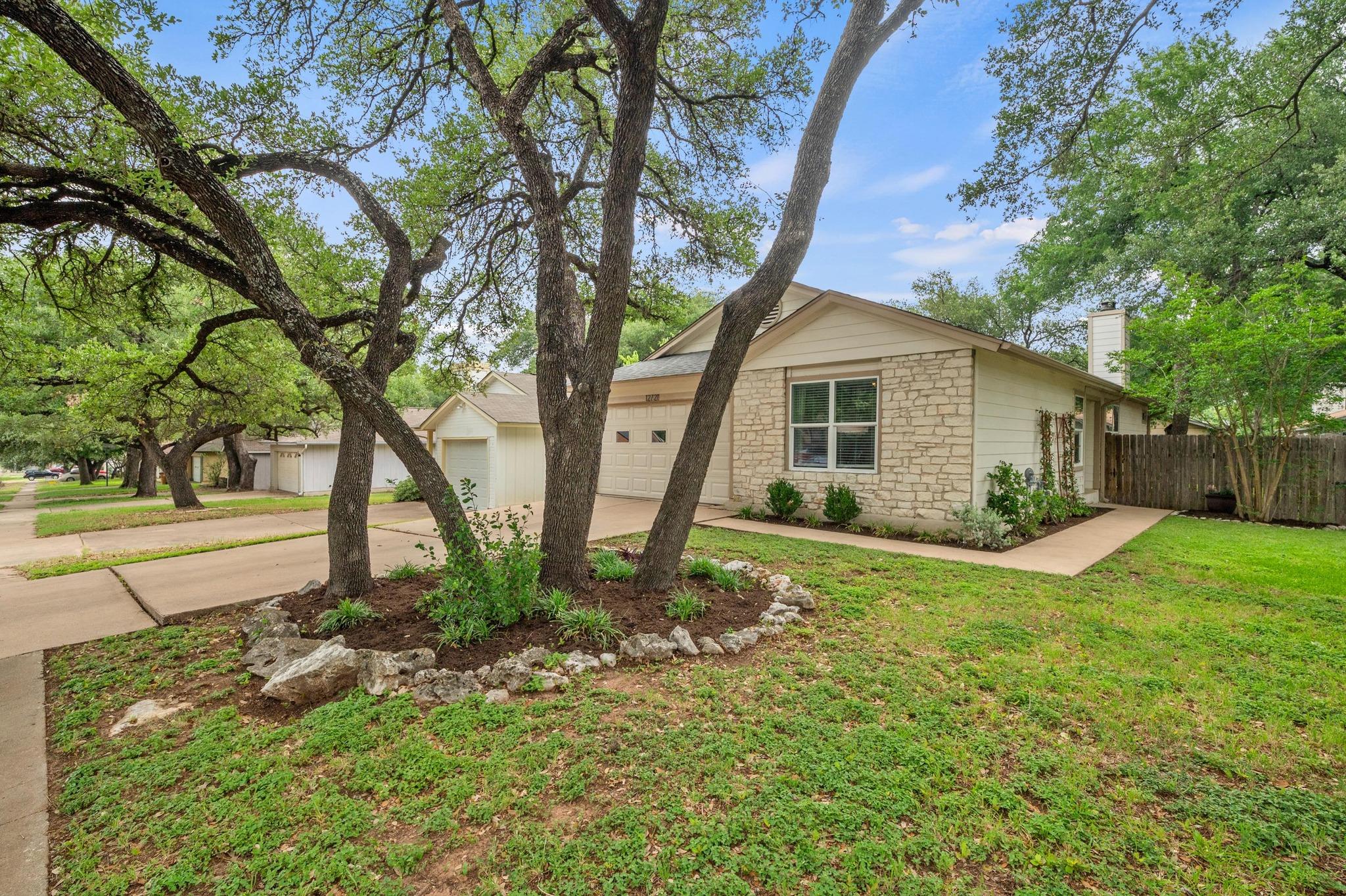 12721 Heinemann Dr Property Photo