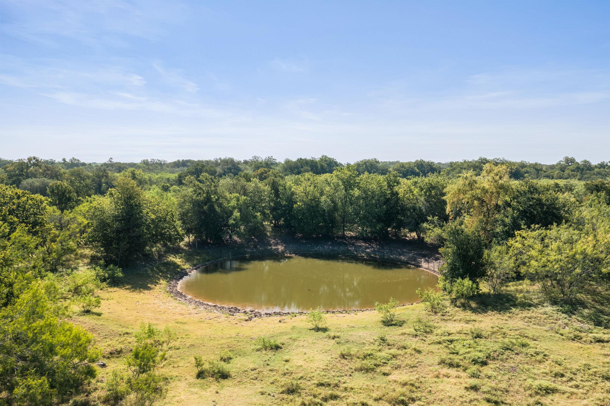 625 Callihan Rd Property Photo 3