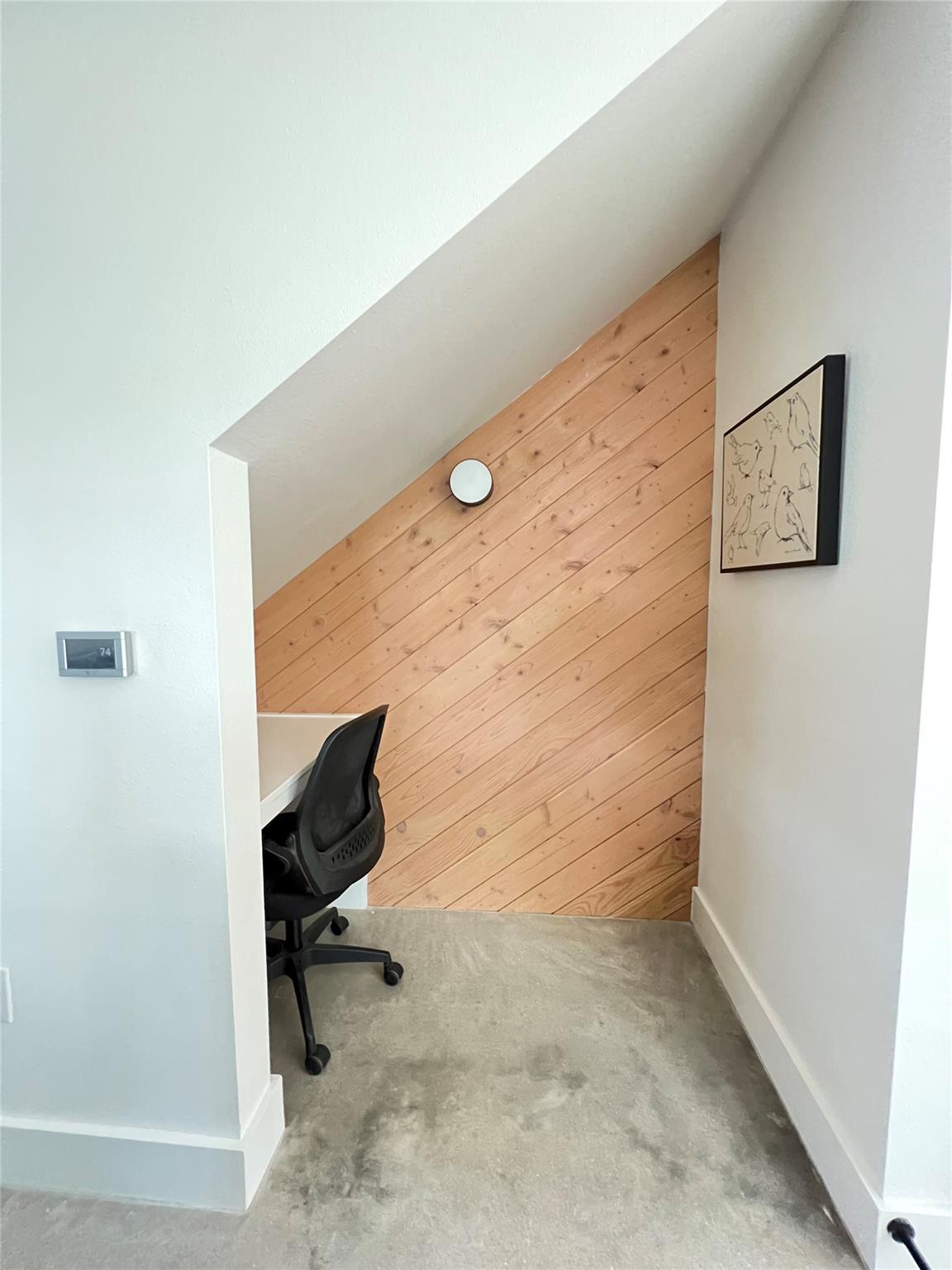 1100 Brass St 2 Property Photo 10