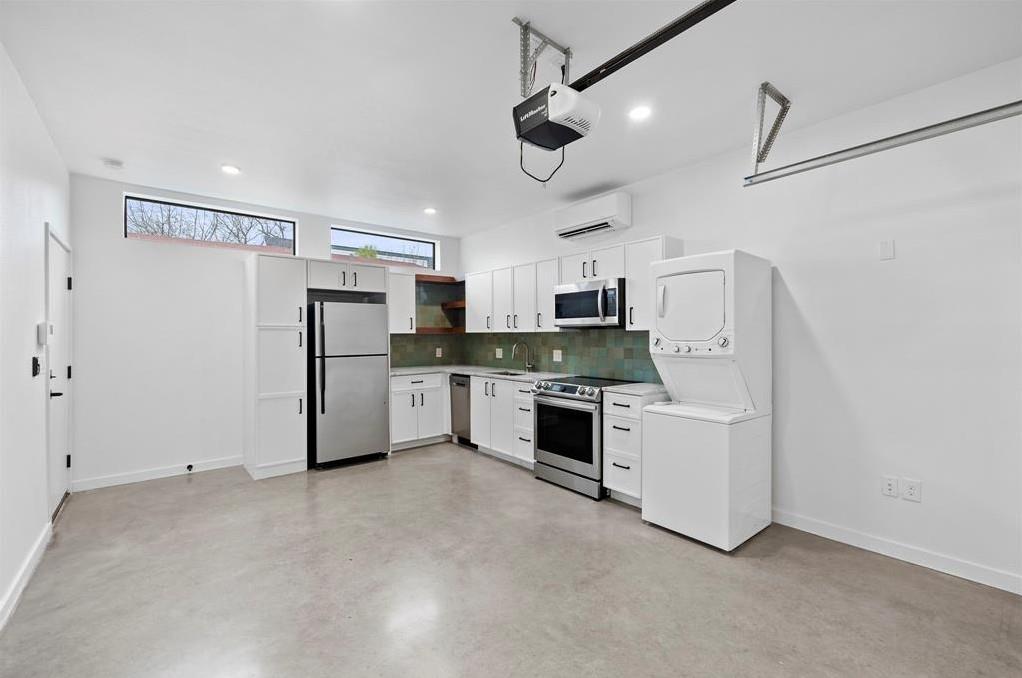 1100 Brass St 2 Property Photo 27