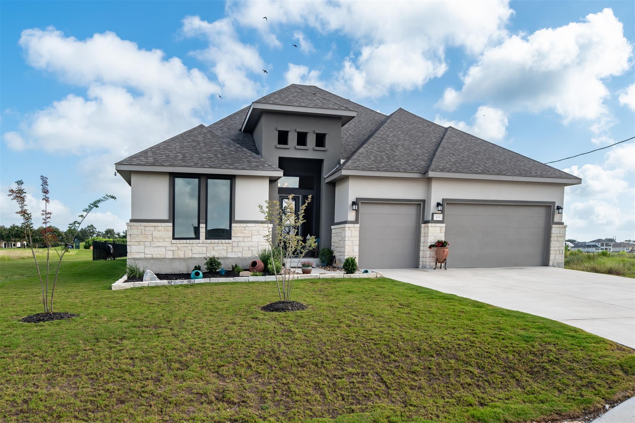 505 John Price St Property Photo 1