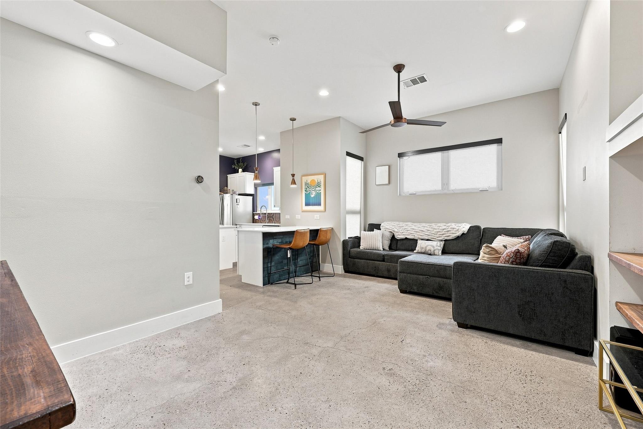 2800 Crest Ave #b Property Photo 5