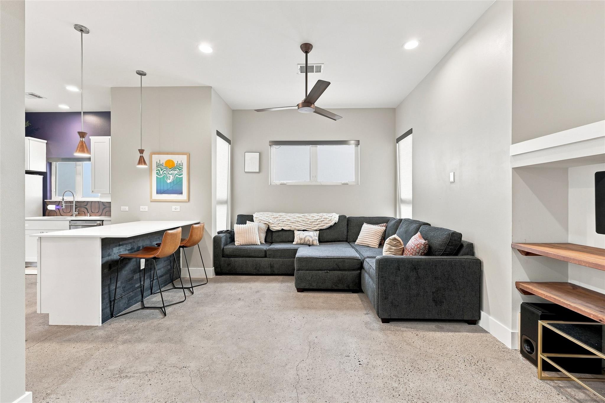 2800 Crest Ave #b Property Photo 6