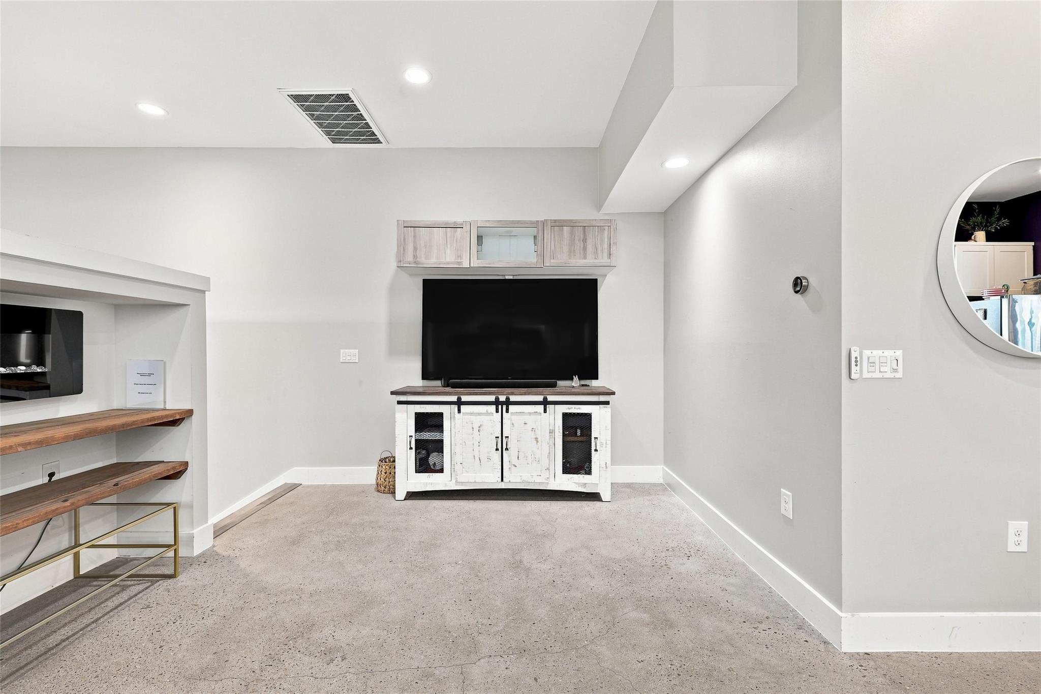 2800 Crest Ave #b Property Photo 9