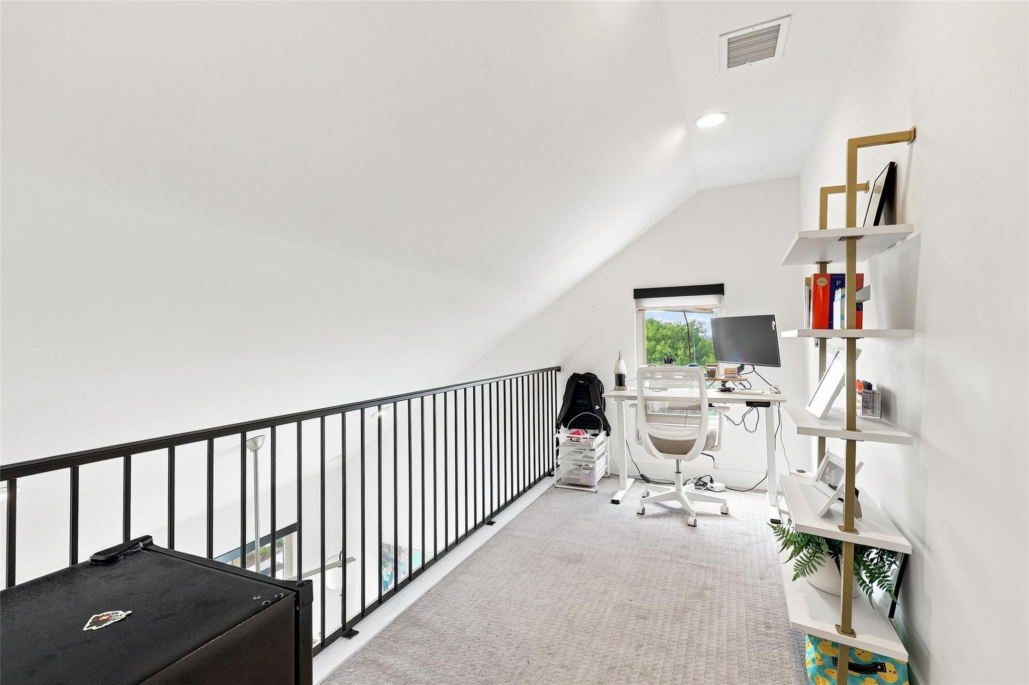 2800 Crest Ave #b Property Photo 25