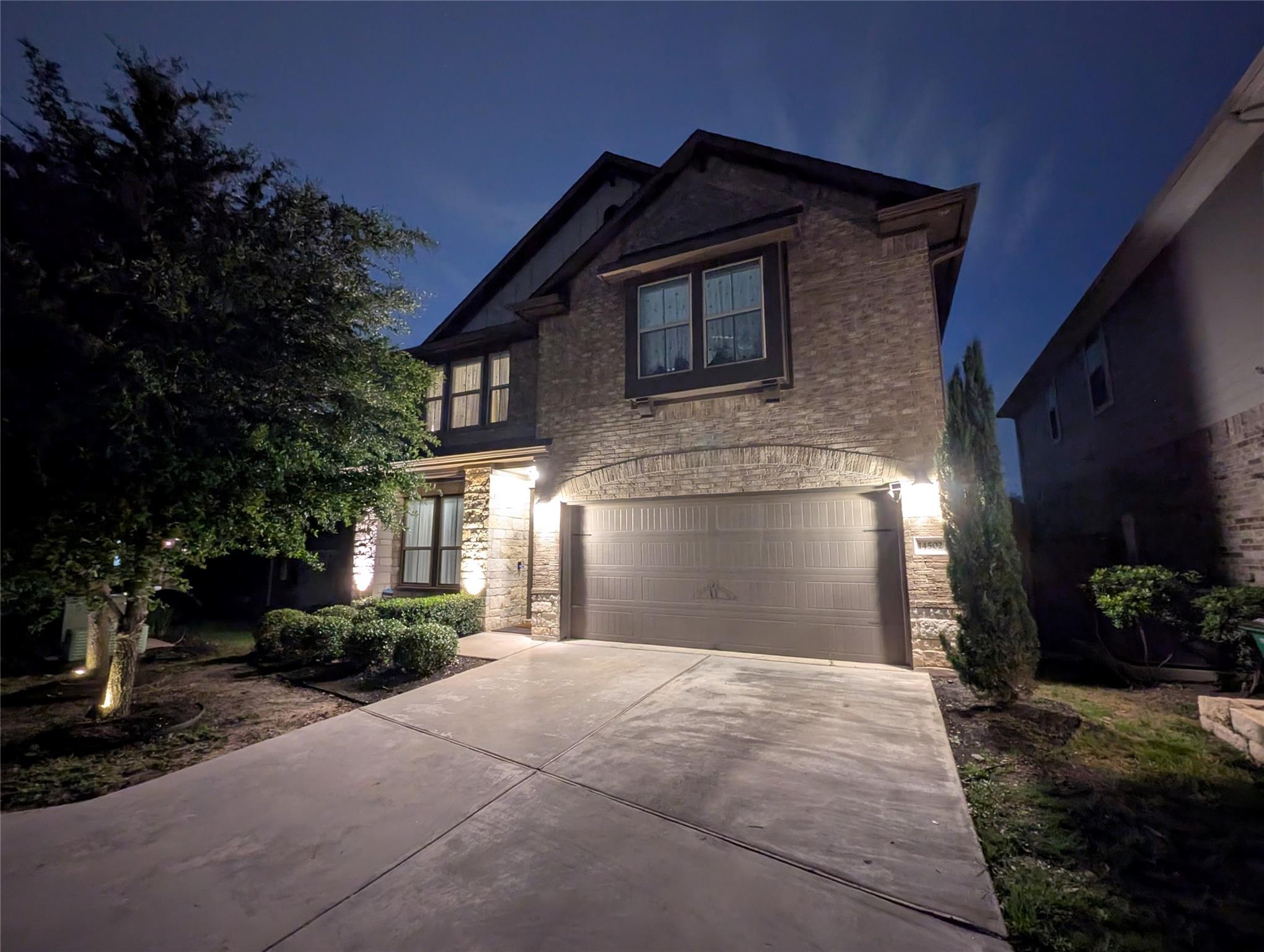 14502 McCoy Loop Property Photo 1