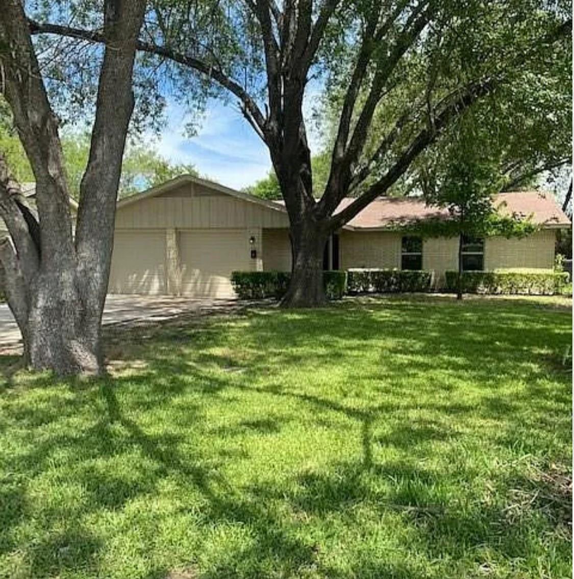 2109 S 11th St Property Photo