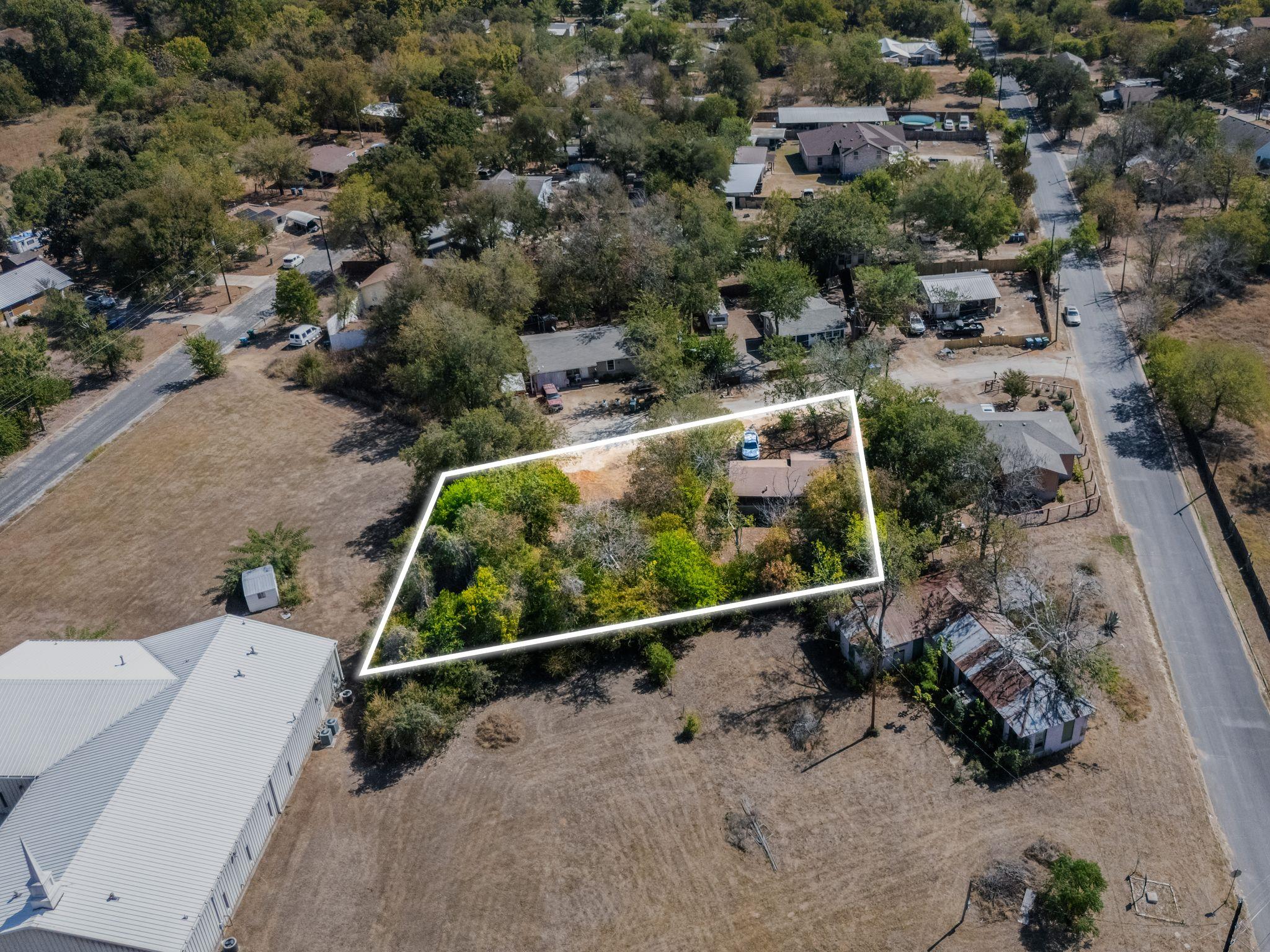 102 Masonic Dr Property Photo 9