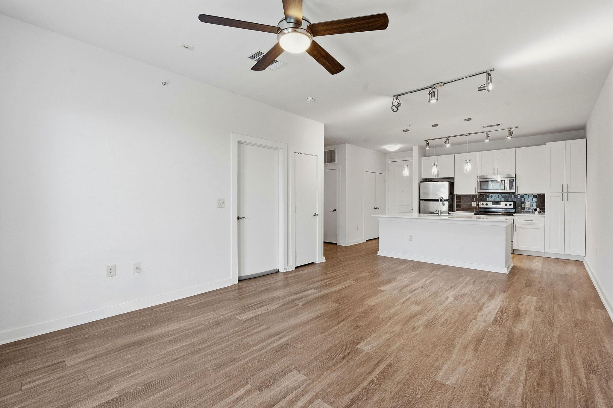 1900 Barton Springs Rd #4016 Property Photo 2