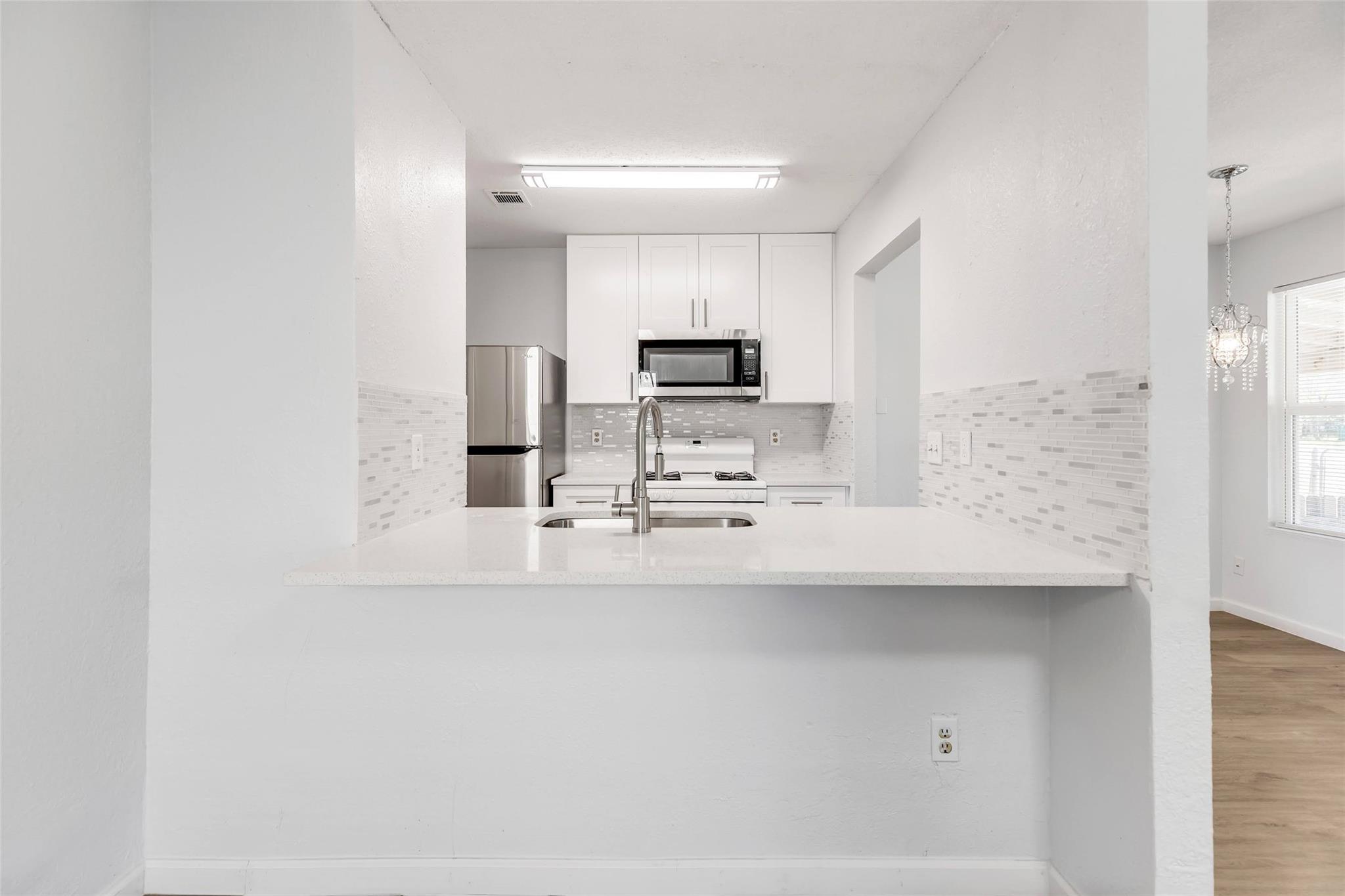 9611 Bear Paw Trl #a Property Photo 3
