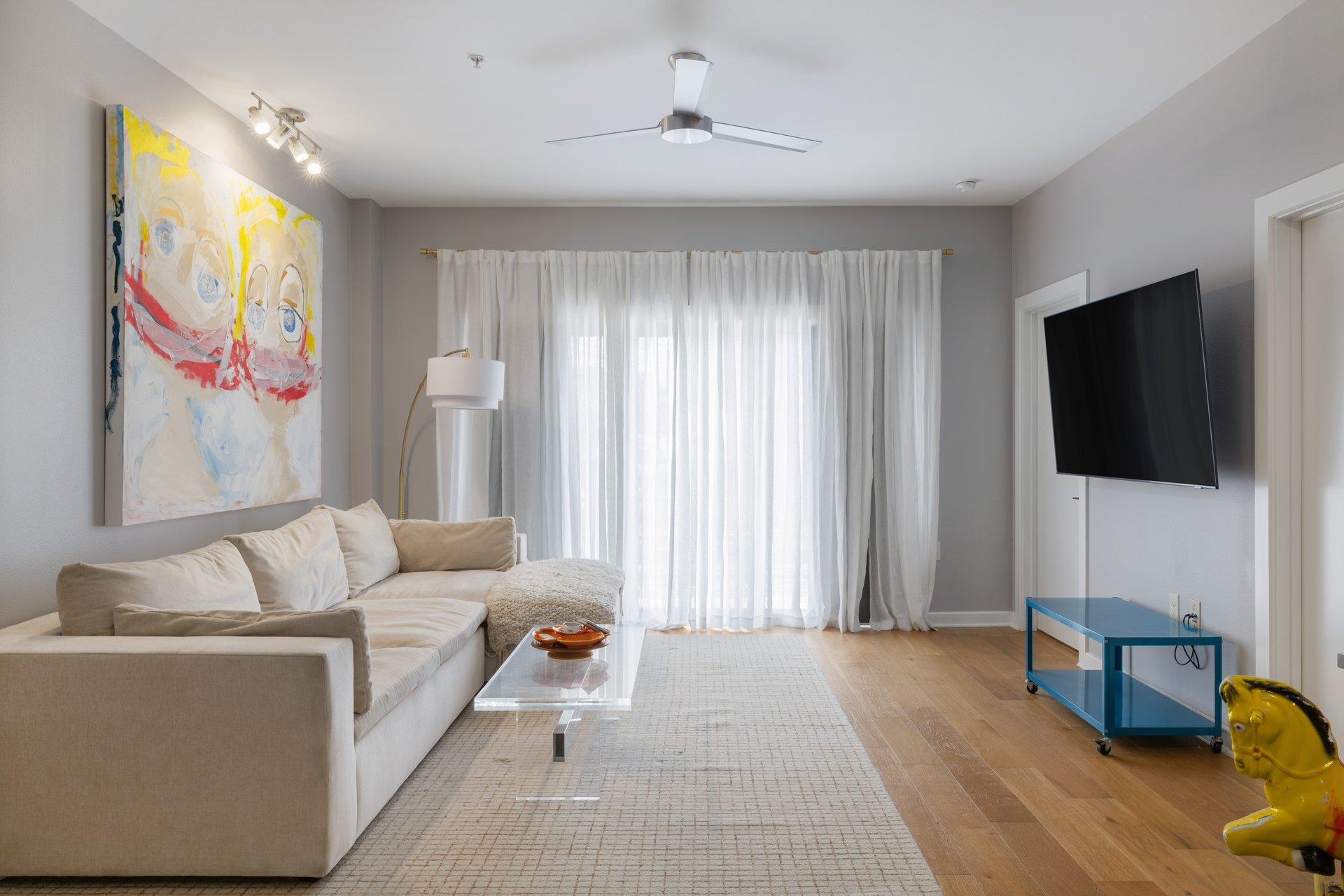 3600 S Lamar Blvd #116