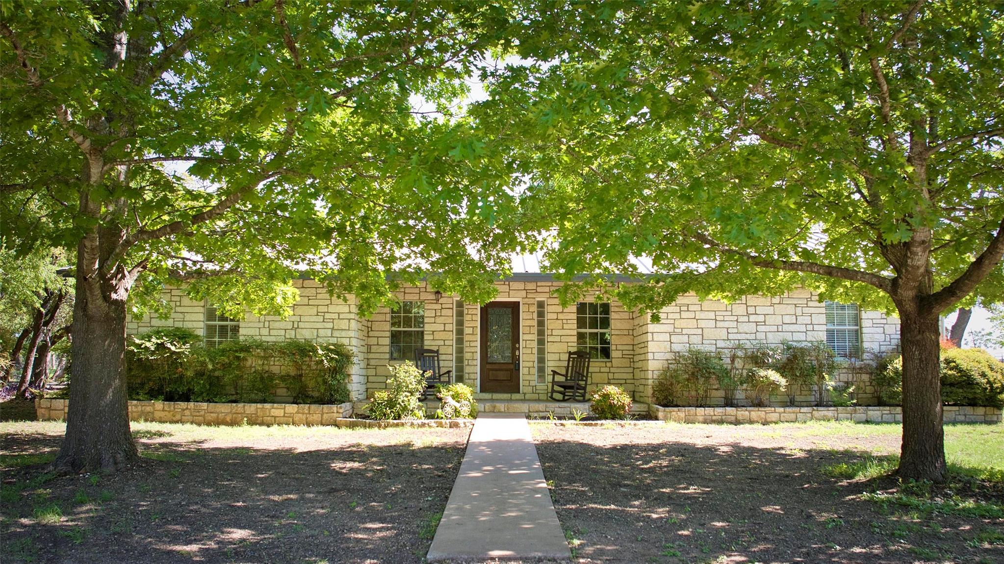 2608 County Road 322 Property Photo 1