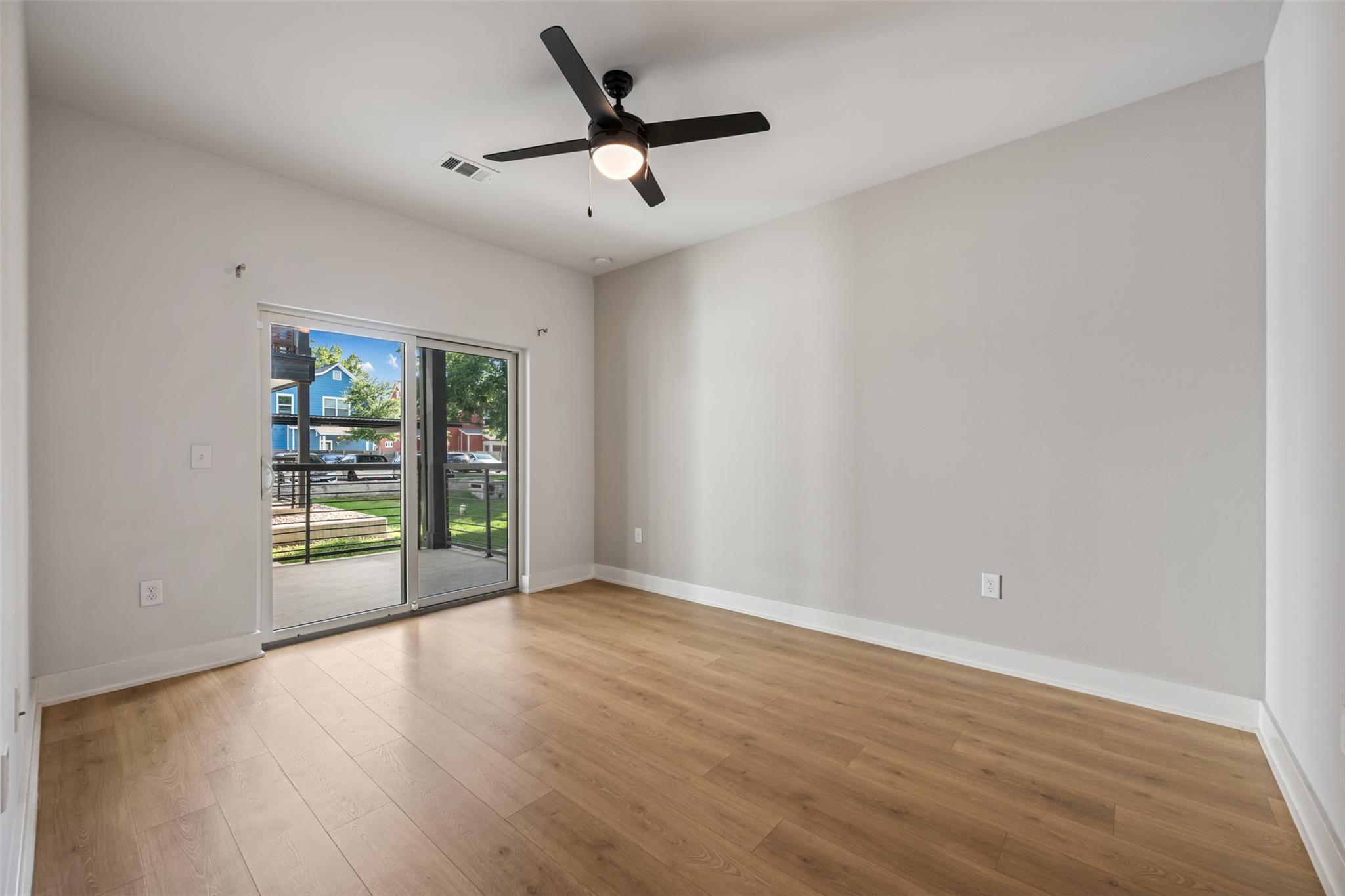 3101 W Govalle Ave #111 Property Photo 17