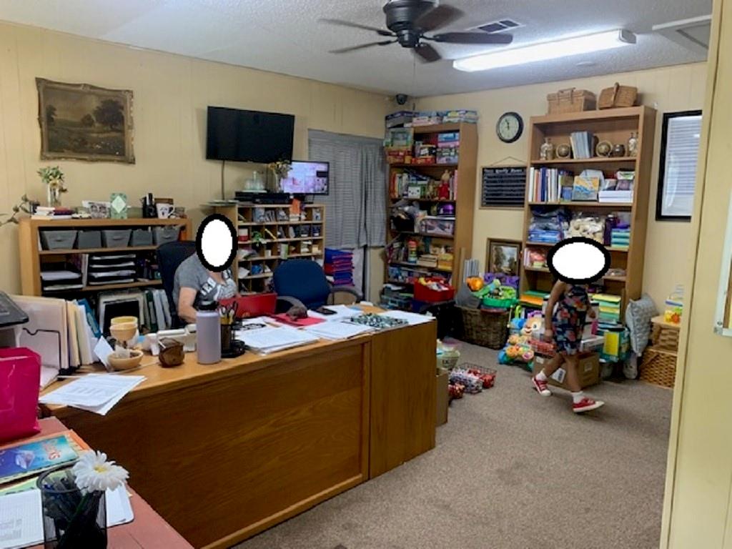 609 Hale St Property Photo 2