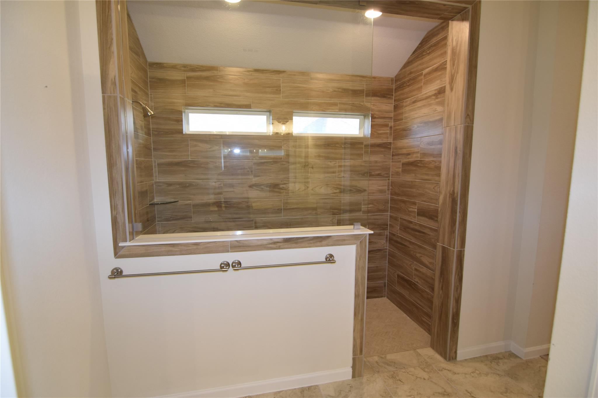 1060 Olympic Ln Property Photo 10