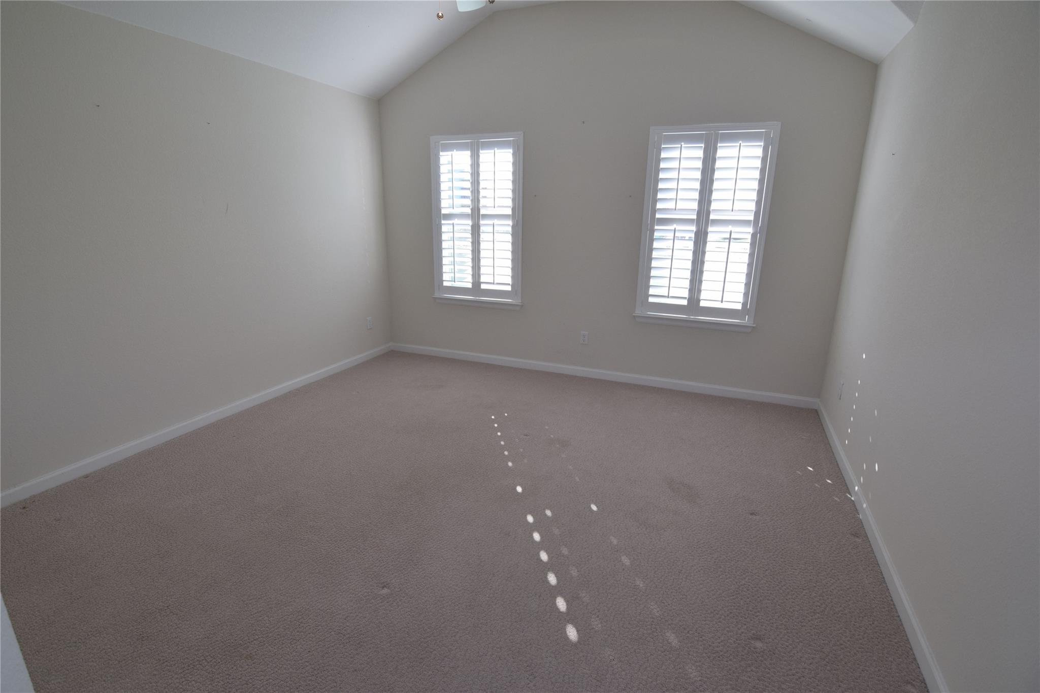 1060 Olympic Ln Property Photo 13
