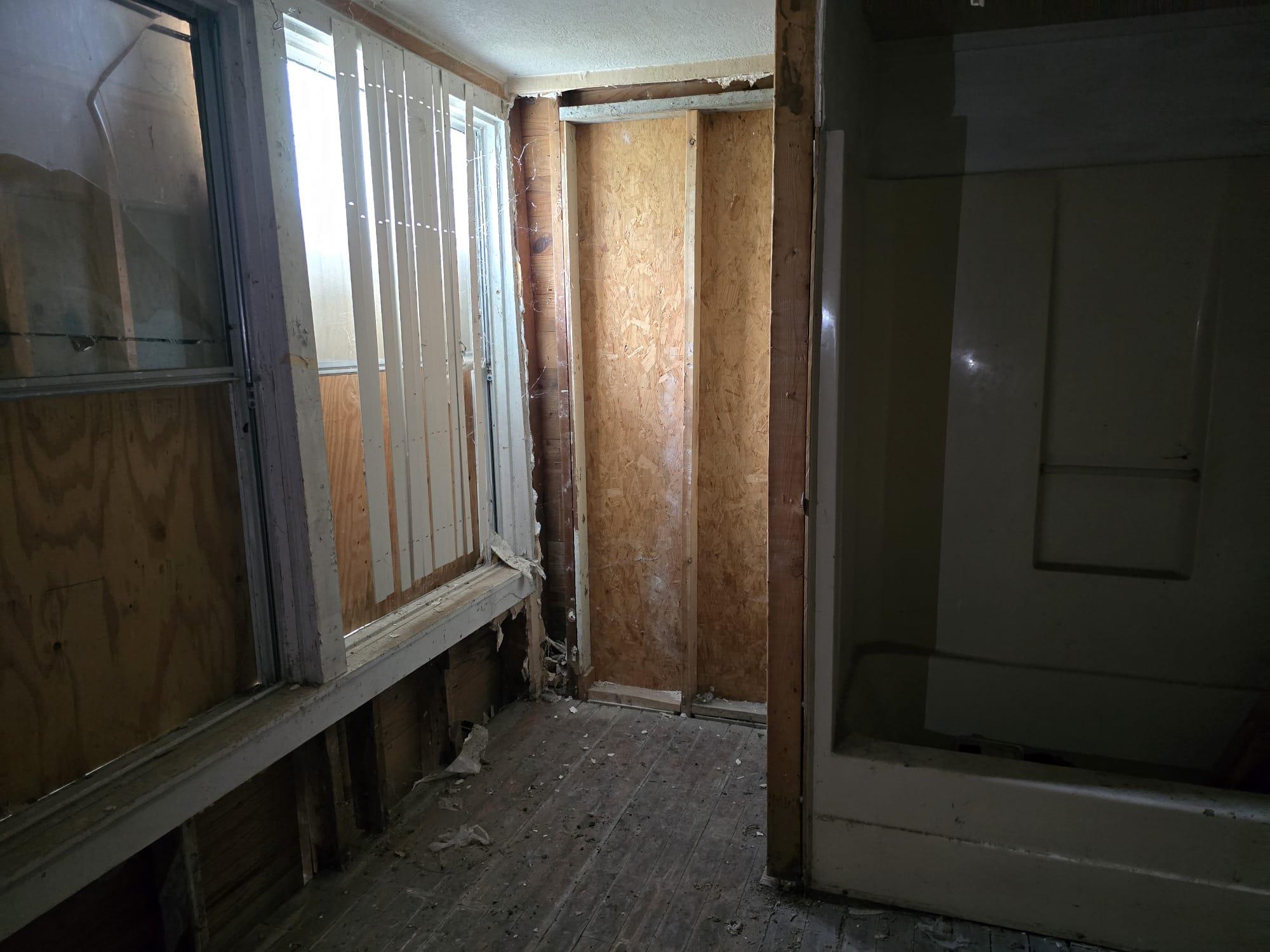 901 W 5th St Property Photo 15