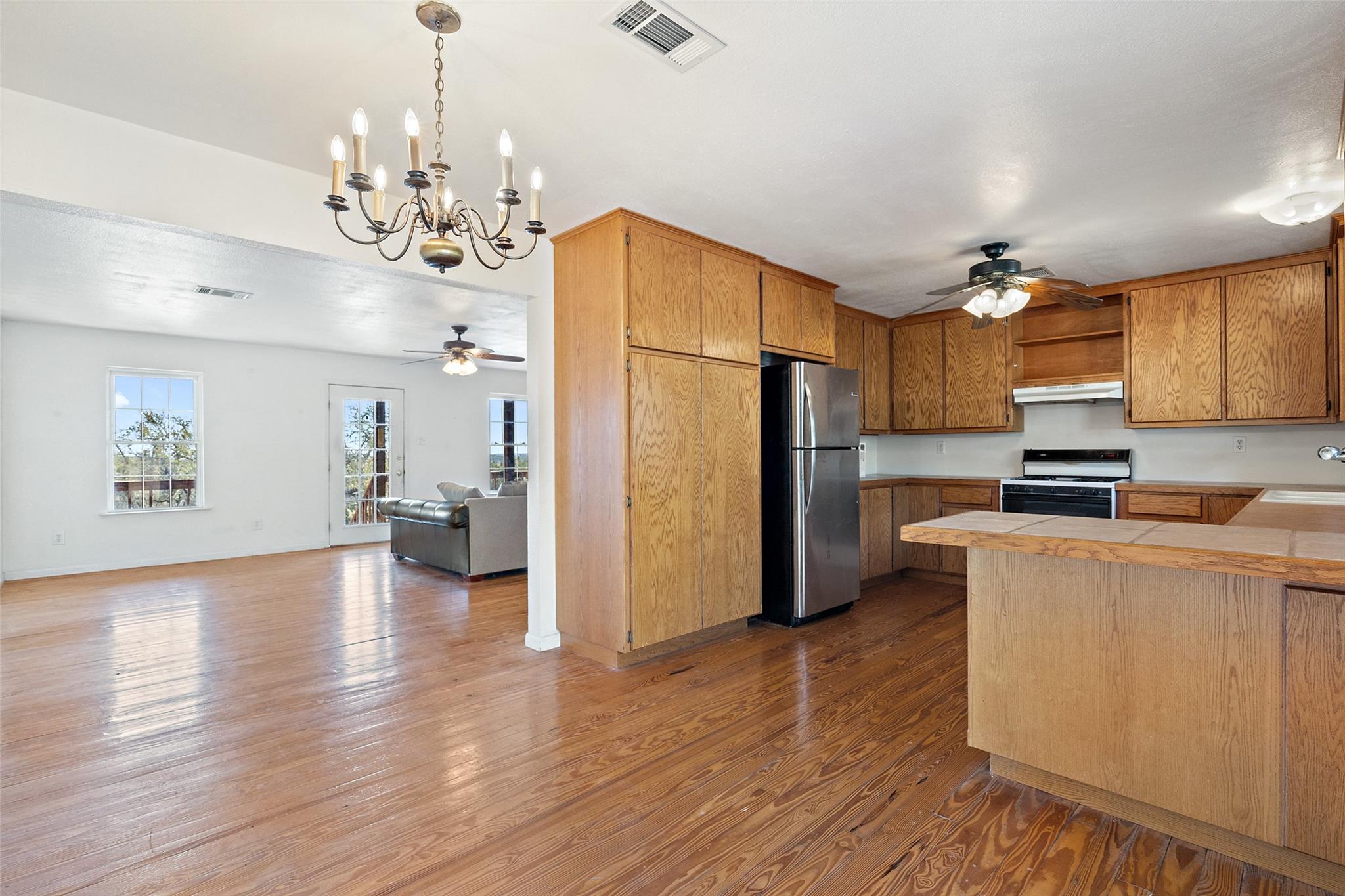 1401 Pursley Rd Property Photo 7