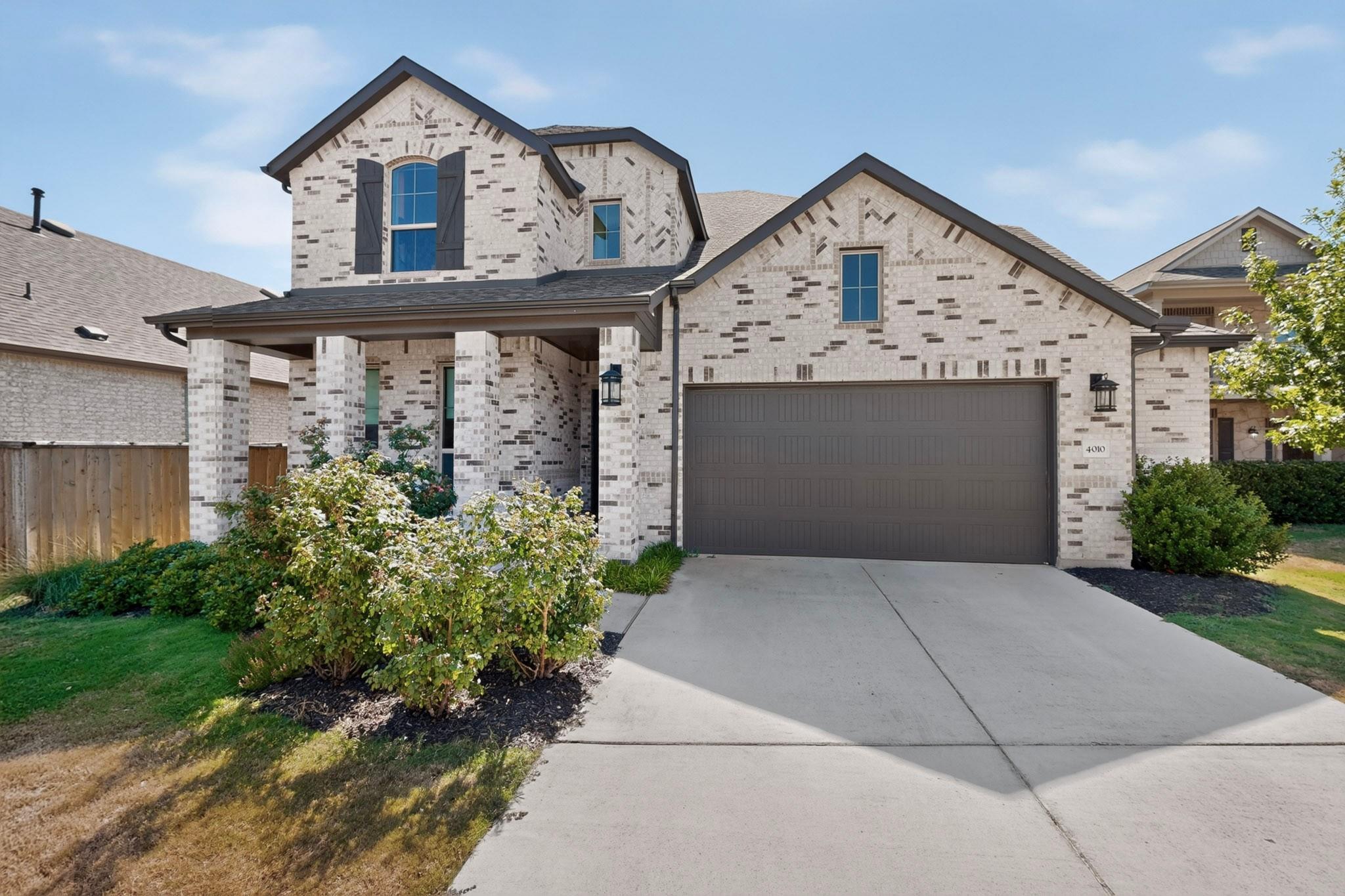4010 Flowstone Ln Property Photo 2