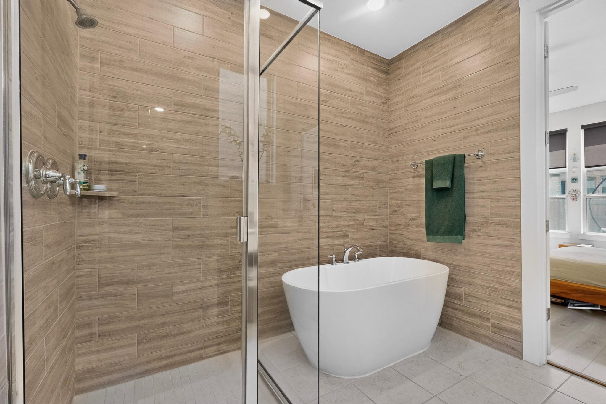 4010 Flowstone Ln Property Photo 12