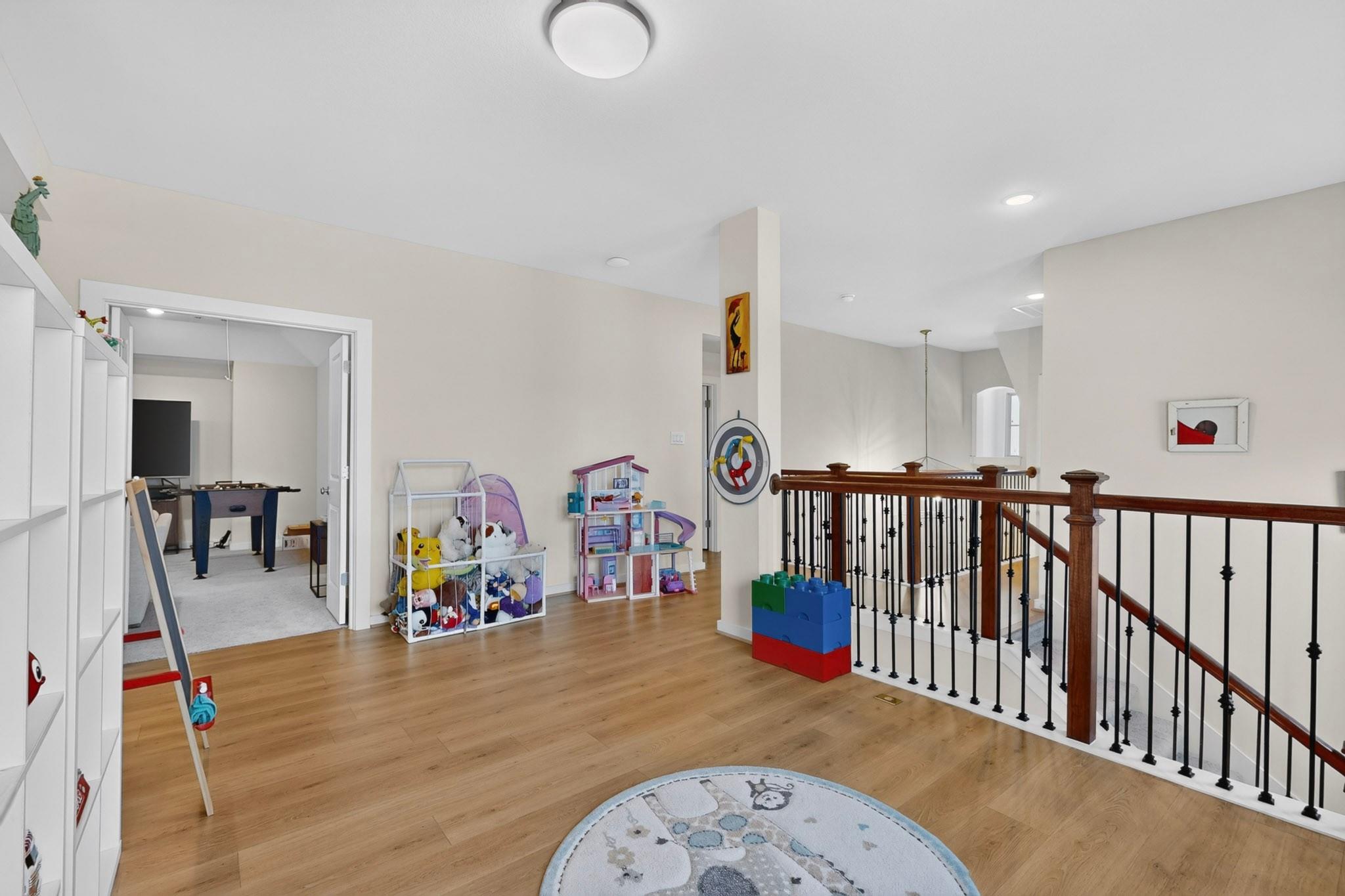 4010 Flowstone Ln Property Photo 17
