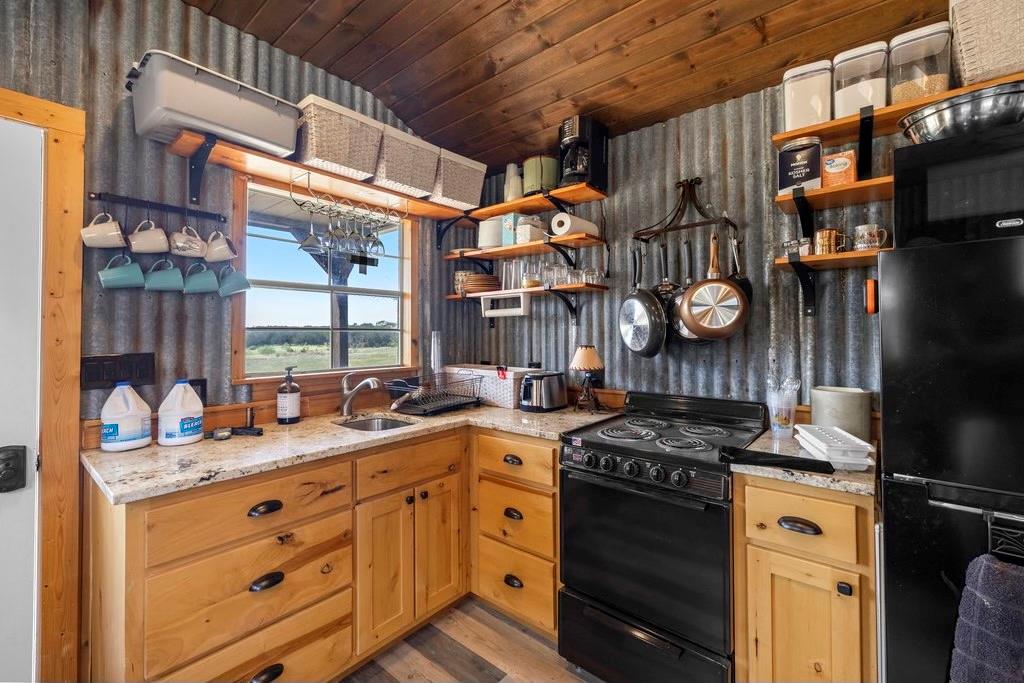 119 County Road 107 None N Property Photo 5