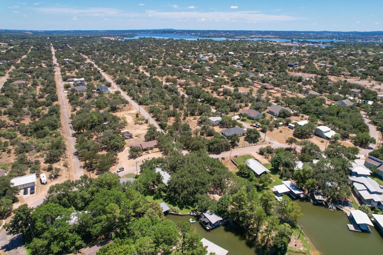 1001 Shorewood Dr Property Photo 36